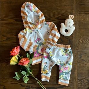 Baby girls 3-6 months floral hoodie and pants